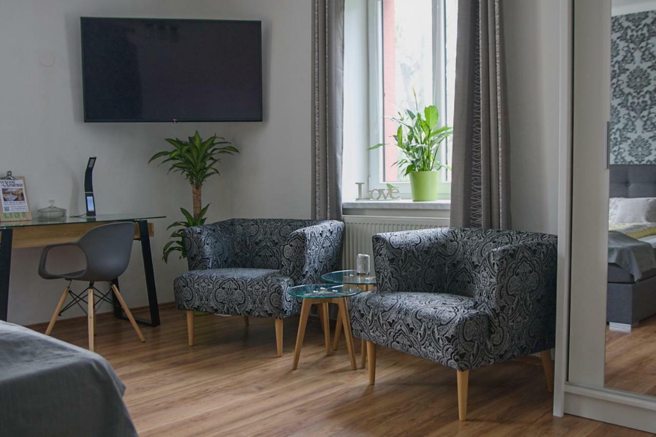 Luxusni Apartman Nmnm Family Nove Mesto na Morave Ngoại thất bức ảnh